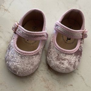 Light Pink Velvet Mary Janes soft sole size 2